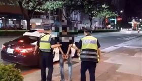 求職瓶頸,洩恨,BB槍,BB彈,捷運站,美麗島站,玻璃,碎裂,賠償