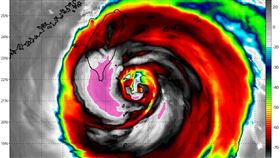 杜蘇芮。（圖／翻攝自台灣颱風論壇｜天氣特急臉書）