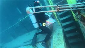 天使輪,貨櫃輪,沉沒,漂流,生態浩劫,油料,關鍵72小時,水下畫面