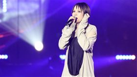 楊乃文現身犀利趴演唱經典名曲。（圖／讀者提供）