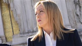 義大利總理梅洛義大利總理梅洛尼今天發表聲明，義大利遵守「集束彈藥公約」，希望在大西洋聯盟所表達的價值觀框架內，這項公約的原則能普遍適用。義大利支持烏克蘭，但不會使用傷及無辜平民的炸彈。（義大利總理府提供）中央社記者陳攸瑋羅馬傳真  112年7月9日