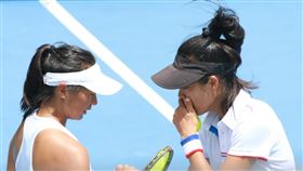 謝淑薇與盧曼琳攜手在女雙出擊。（圖／四維體育推廣教育基金會提供）