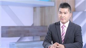 主持人張志雄具15年軍事採訪資歷。（圖／公視提供）