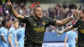 ▲沙烏地阿拉伯希拉爾隊開出創紀錄3億歐元價碼延攬法國明星前鋒姆巴佩（Kylian Mbappe）。（圖／美聯社／達志影像）