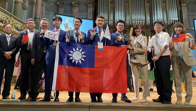 國際化學奧林匹亞競賽！台灣學生奪3金1銀