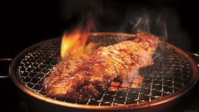 「牛角日本燒肉專門店」近日推出秋冬新菜單（圖／品牌提供）