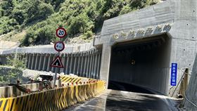 南橫公路通車後首次面臨颱風考驗（2）民國98年莫拉克颱風重創南橫公路，經多年搶修，111年有條件通車，隨著颱風杜蘇芮逼近，南橫將首次接受颱風的考驗。圖為易坍方的栗園路段哈利普松明隧道。中央社記者盧太城台東攝  112年7月25日