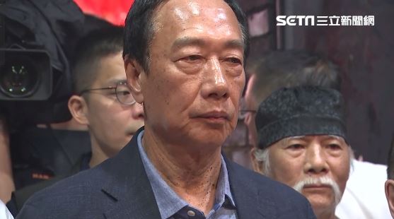 郭台銘答應在板橋蓋社宅！今改喊土城先蓋