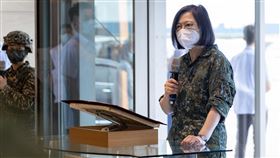 蔡英文總統今（27）日上午視導「漢光39號演習—第三作戰區聯合反登陸作戰演練」。（圖／總統府提供)