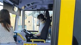 香港　美女司機　司機　公車　巴士　（圖／翻攝自香港論壇－連登討論區）