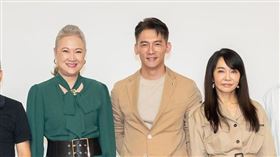 柴智屏,洪慧芳,温昇豪。七十六號原子提供