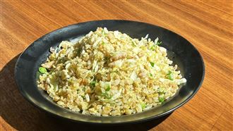 魚比手臂長「鹹魚雞粒炒飯」吃出滿滿港味