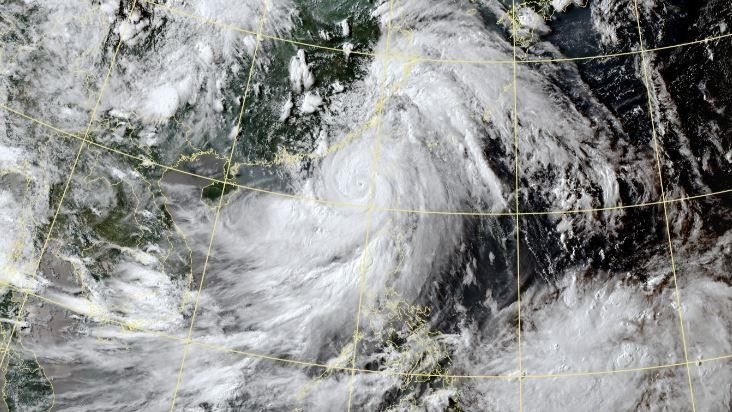 山脈幫擋恆春半島雨仍大？氣象粉專解答了