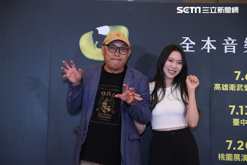 「貓」劇藝人星光場鄧安寧、鄧雨忱父女。（圖/記者邱榮吉攝影）