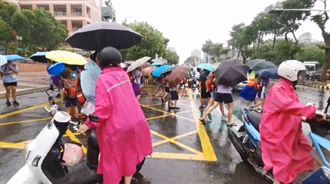 開學日放颱風假有望？蘇拉暴風圈恐掃4地