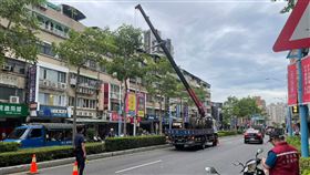 杜蘇芮,颱風,強風,蘆洲,路燈,傾倒,路樹,管制,