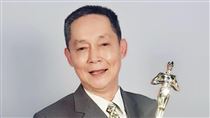 弟出殯恐缺席　他憶父亡：忍淚下戲才奔喪