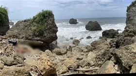 柴山沿岸,拍照,遺體,裸躺