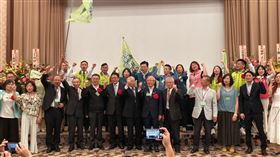 「全日本賴清德後援會」成立大會 潘孟安代表出席授旗 點睛「必勝達摩」預祝勝選，圖／賴清德競辦提供