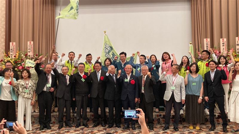 全日本賴清德後援會成立　潘孟安出席授旗