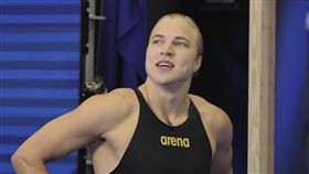 ▲立陶宛選手美露泰（Ruta Meilutyte）打破女子50公尺蛙式世界紀錄，摘下世錦賽金牌。（圖／美聯社／達志影像）