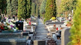 墳墓,墓地。PIXABAY