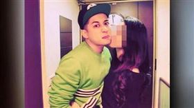 王勁中,EDD,我愛黑澀棒棒堂,欠債,炫富（臉書）