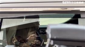 李玟大姐、二姐抵達香港殯儀館。（圖／記者鄭尹翔、柯智翔攝影）