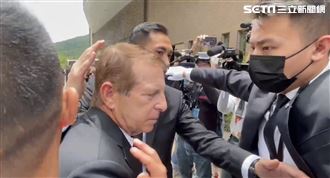 傳李玟老公Bruce親按火化鈕　內幕曝光