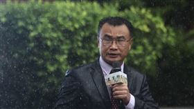 農業部揭牌　陳吉仲淋雨演說(中央社)