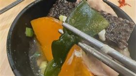 她突問：誰幫海帶打結？內行解答曝2功用(圖/翻攝自爆廢公社)