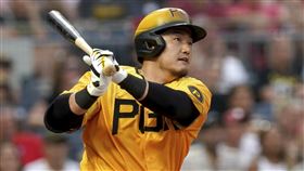 ▲崔智萬被換到教士與金河成當隊友。（圖／美聯社／達志影像）