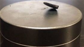 AI退燒了！「室溫超導體」題材成資金新寵　台股線纜族群起漲。鉛磷灰石(LK-99)（圖／翻攝自ScienceCast sciencecast.org）