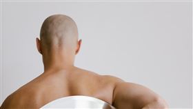 光頭,犯罪,嫌犯,強姦,更生人,禿頭,癌症,監獄,示意圖／pexels