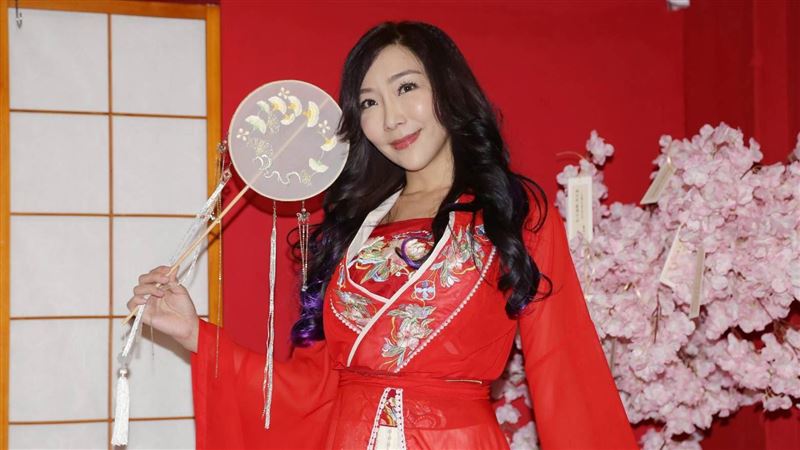 資生堂千金產後狀態驚人　放話再拚第四胎