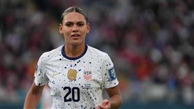 ▲前NBA球星「小蟲」羅德曼女兒登上世足舞台。（圖／路透社／達志影像）