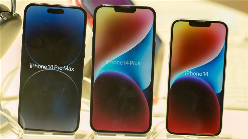 傻眼！倒垃圾驚見31支「全新i14 Pro」