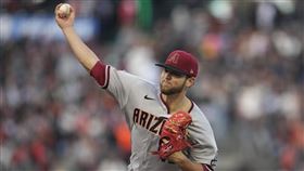 ▲塞斯孔尼大聯盟初登板就因為送出詭異初三振而登上版面。（圖／美聯社／達志影像）