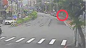 新北,新店,社區,管委會,開山刀,喋血,