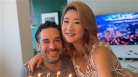 黃湘怡認愛交往3年洋男友　羞吻臉頰甜蜜（圖／翻攝自黃湘怡ｉｇ）