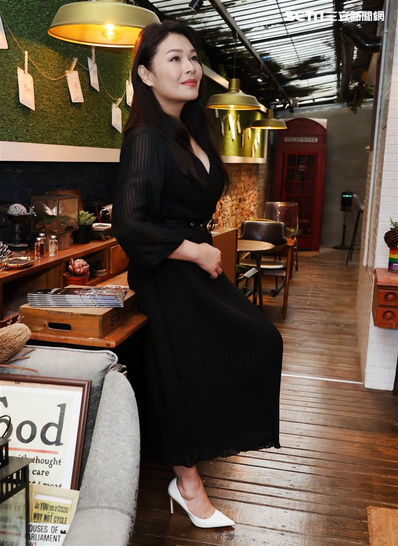 嚴淑明三立新聞網專訪。（圖/記者邱榮吉攝影）