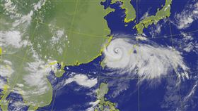 卡努颱風持續影響台灣。（圖／翻攝自氣象局）