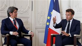 法國總統馬克宏+首席執行長楊思枏（Vincent Yang）。路透社