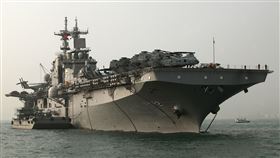 美國海軍艾薩克斯號兩棲攻擊艦（USS Essex）。路透社