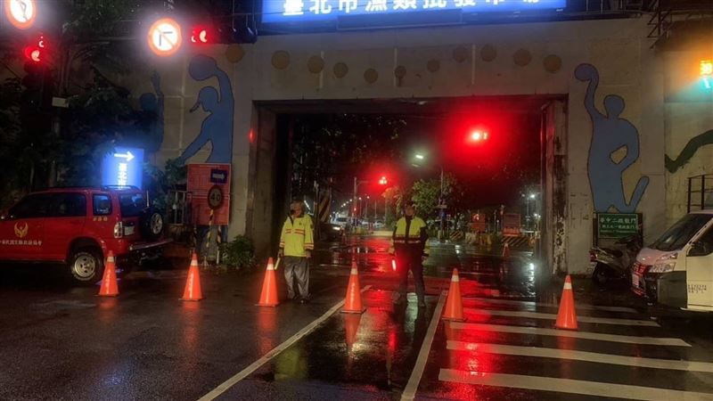 受封最帥市長　蔣萬安曝颱風後這幕太激勵