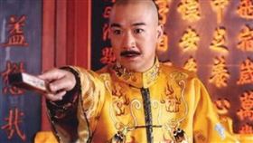 ▲民間有關乾隆皇帝的奇聞趣事多不勝數。（影視示意圖／翻攝自百度百科）