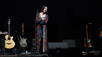 安溥頸椎破裂首開唱　低胸罕露性感辣翻