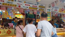飛來發彩券行 彩券行 樂透 威力彩 大樂透 彩券 （圖／記者戴玉翔攝影）