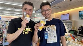 7-ELEVEN自2023年8月4日至8月8日止，推出限時5天大人風味的「爸爸的思樂冰」、「爸爸的霜淇淋」。（圖／超商業者提供）