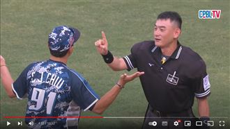 跑壘線內側出局　丘昌榮不滿改判被趕出場